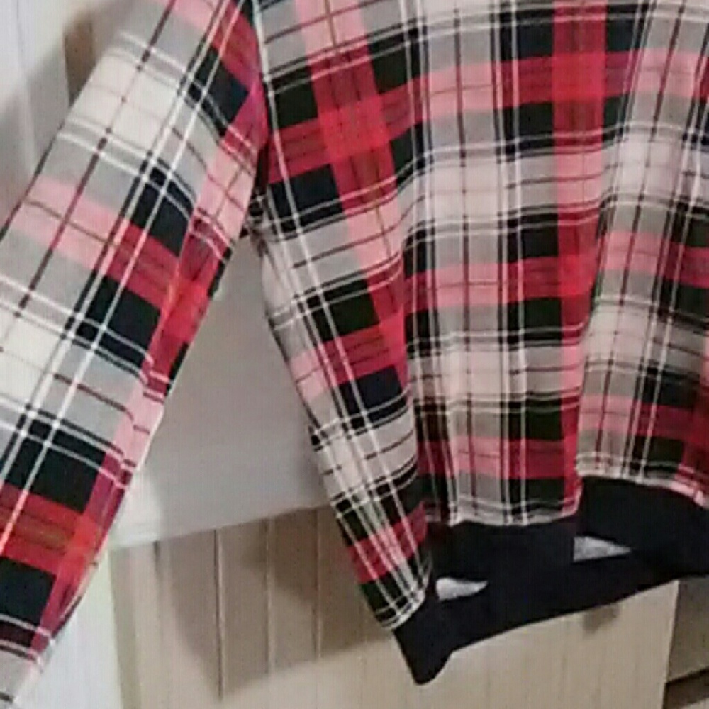 Sweater - Picture 2 of 2